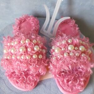 Girls Adeline Pink Embellished Pearl Fuzzy Slide Slippers-Cat & Jack~Sz 1